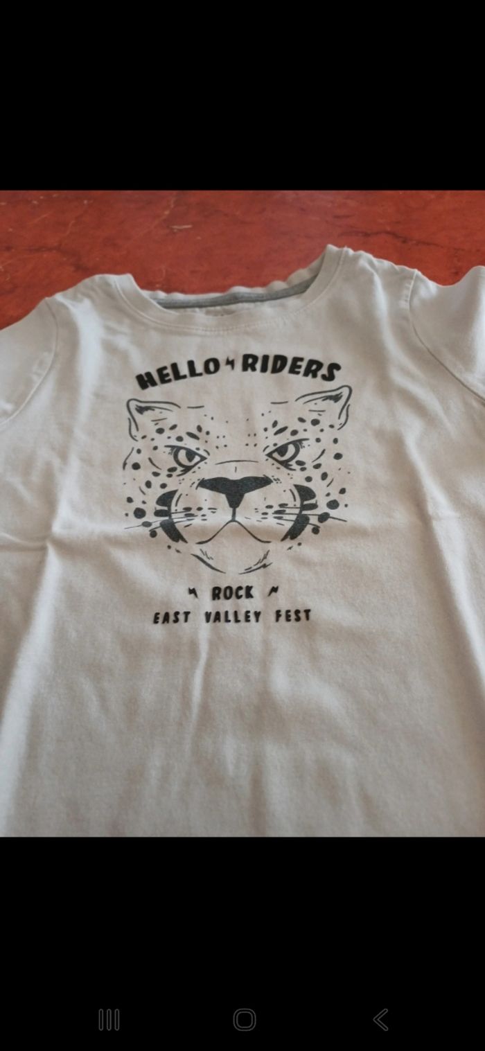T.shirt garçon taille 4 ans - photo numéro 2