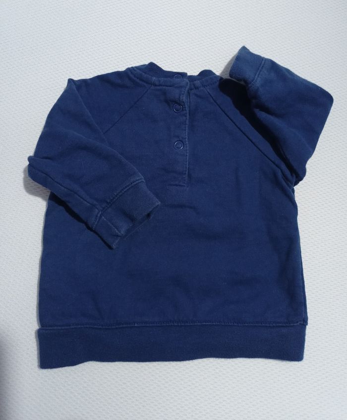 Sweat 6 mois - photo numéro 2