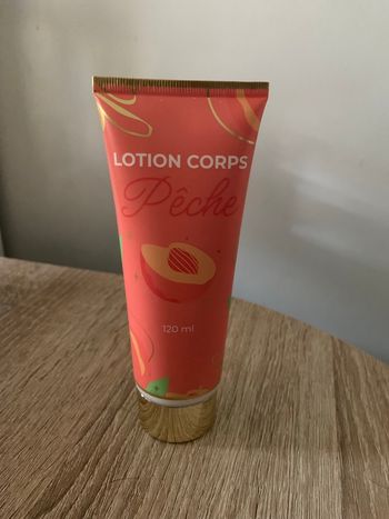 Lotion pour le corps à la pêche