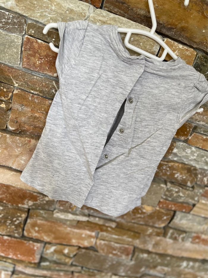 T shirt - photo numéro 2