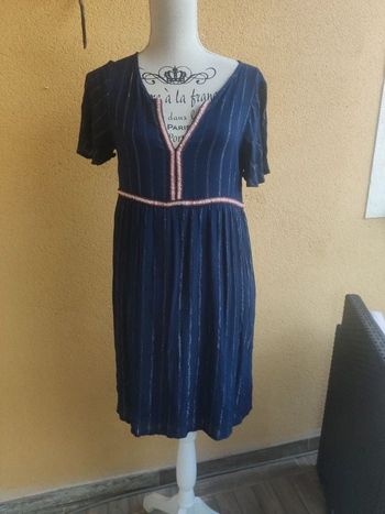 Robe bleu marine et fils argent NAF NAF taille 40