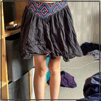 Mini jupe taille 36 marque mim