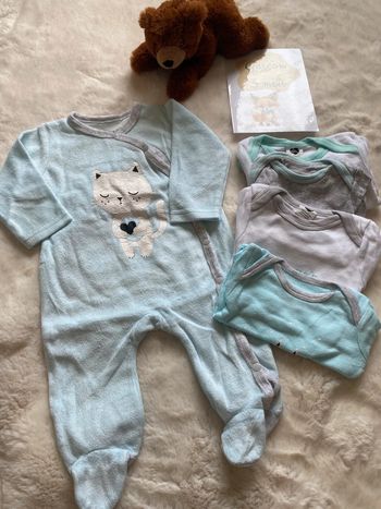 Pyjama et bodies