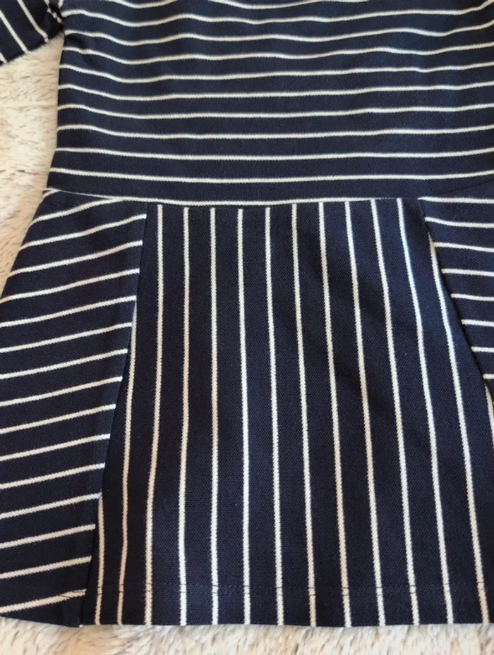 Magnifique robe 2 ans terre de marins neuf - photo numéro 3