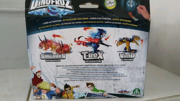 Figurine Dinofroz T Rex gladiator Neuf - photo numéro 4