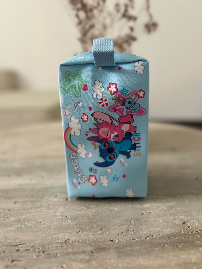 Trousse de toilette Stitch bleu - photo numéro 2