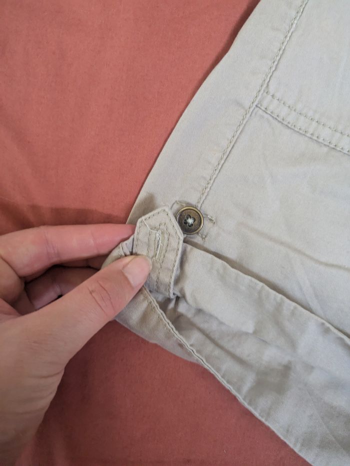 Deux pantalons de  grossesse et un short, taille L - photo numéro 6