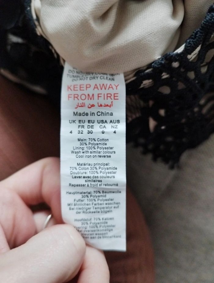 Combishort en dentelle - photo numéro 7