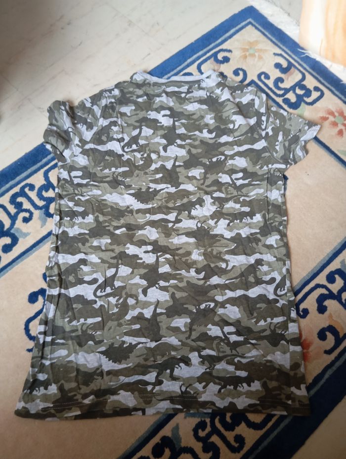 T-shirt garçon. - photo numéro 3