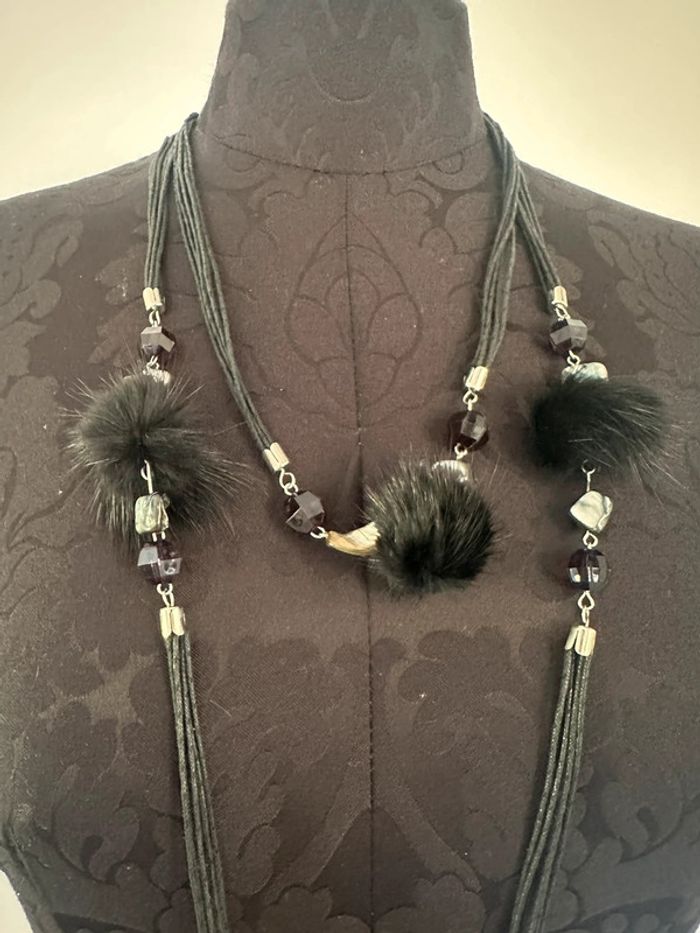 Long collier noir - photo numéro 2