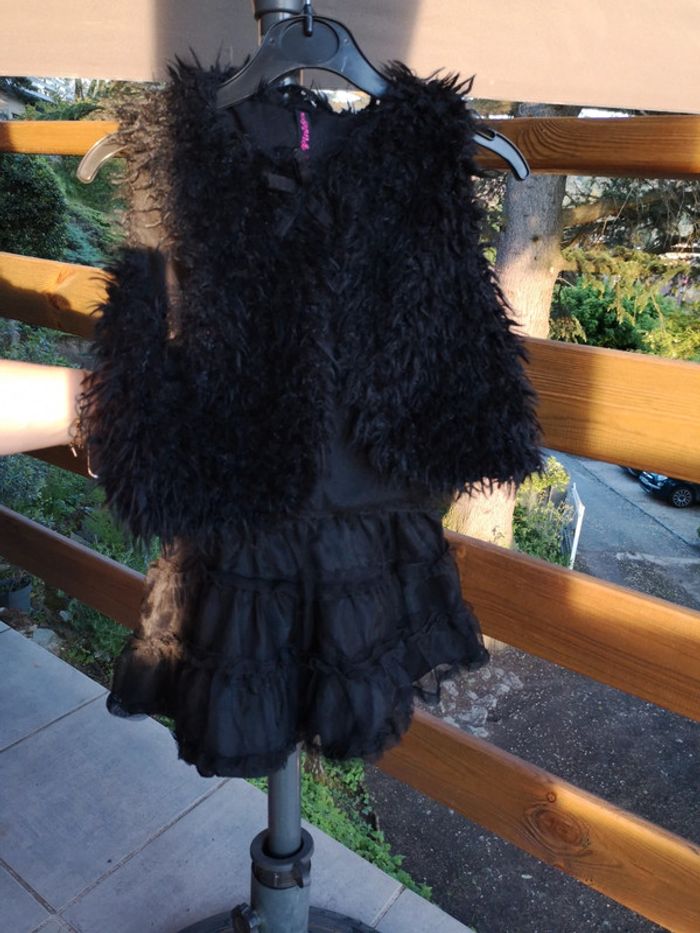 Gilet "Peluche"+ jupe à volants noirs 2/4 ans - photo numéro 3