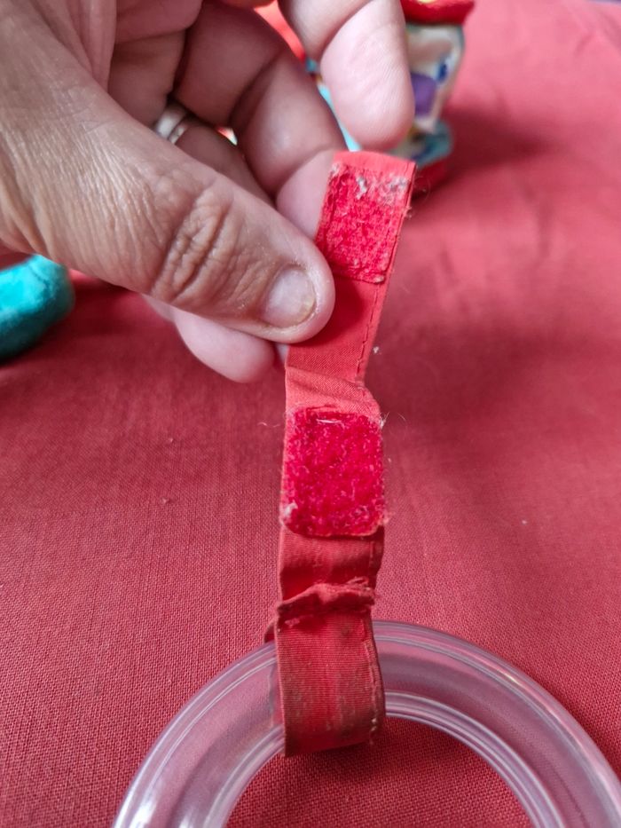 Jouets d'éveil visuel sonore et tactile - photo numéro 4