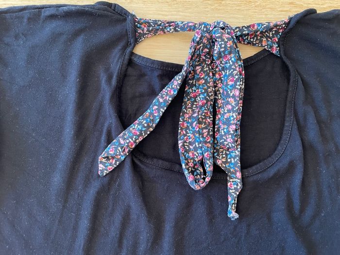 T-shirt noir manches 3/4 taille 38/40 - photo numéro 3