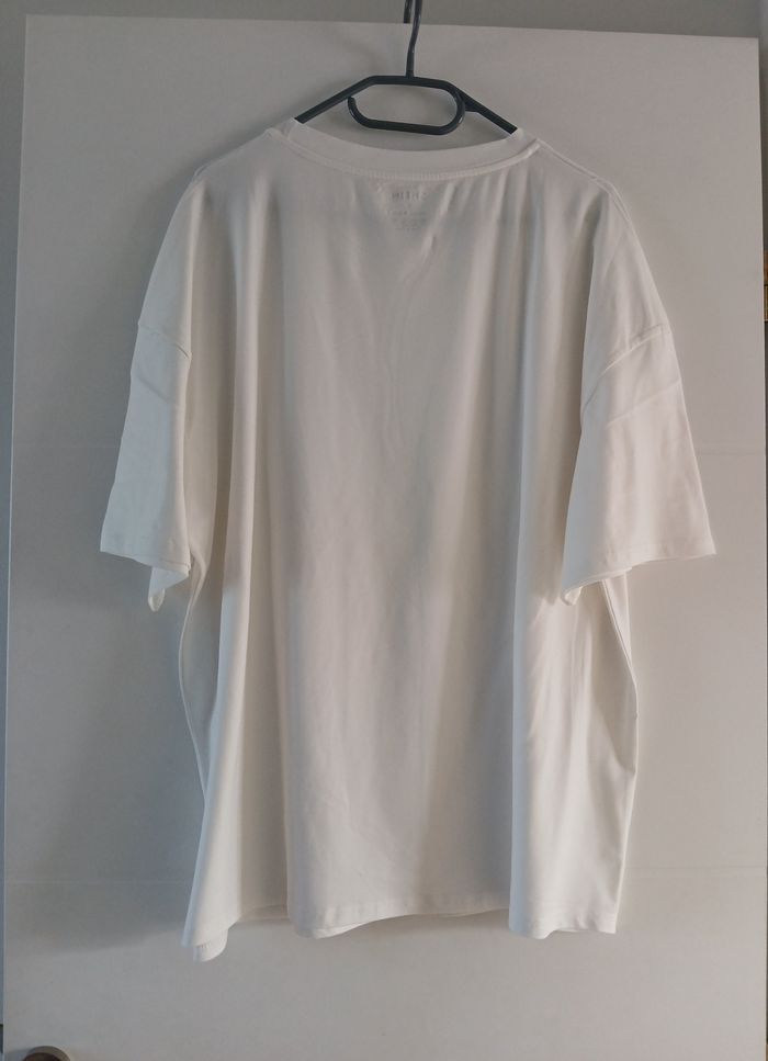 T shirt Shein
L - photo numéro 3