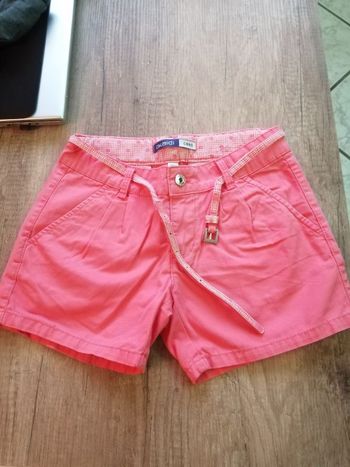 Short fille okaidi