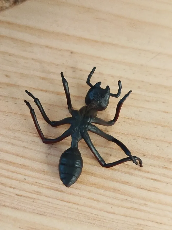 Figurine fourmi Animal de la campagne - photo numéro 4