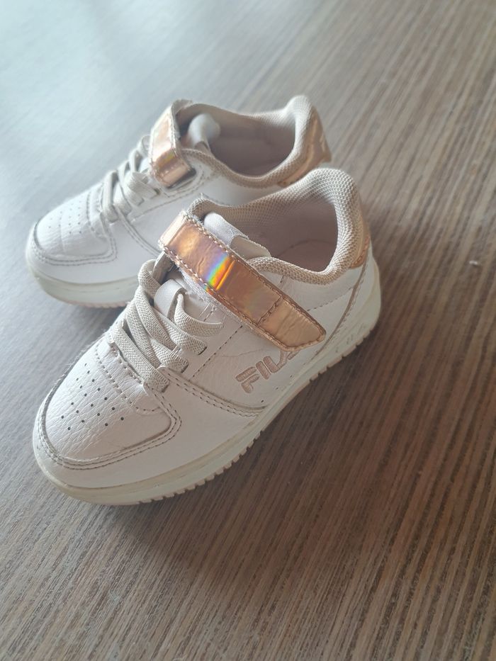 Superbes petites baskets Fila 🌸 - photo numéro 6