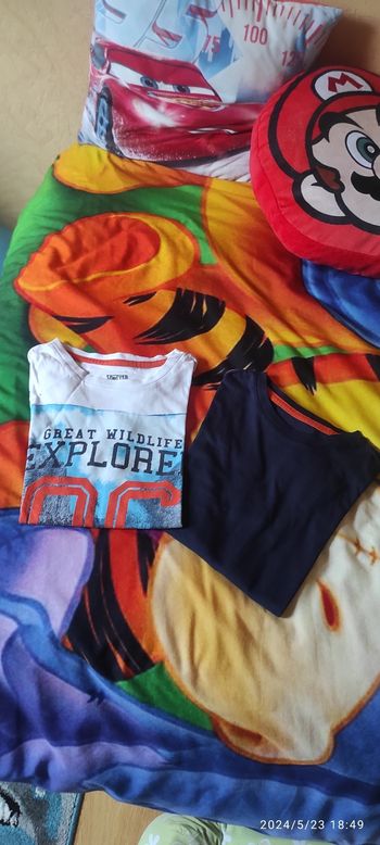 Lot 2 tee-shirts à manches longues Amazon 7 ans