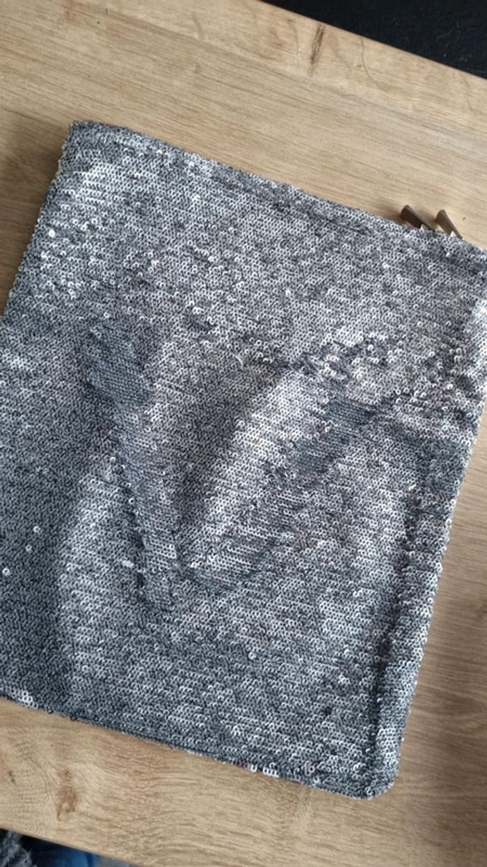 Pochette MAJE grise avec sequins sympa 28 cm Hauteur