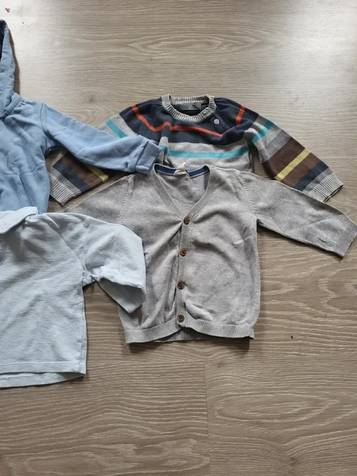 Lot vêtements 9/12 mois - photo numéro 4