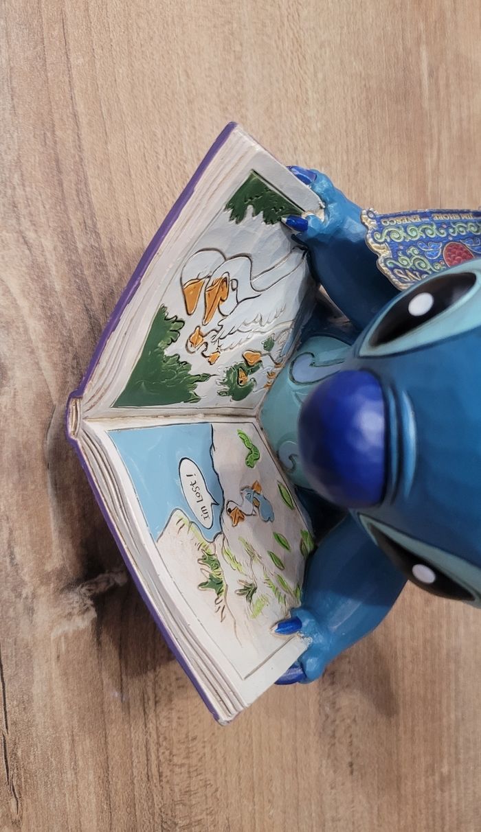Figurine Disney traditions stitch storybook - photo numéro 2