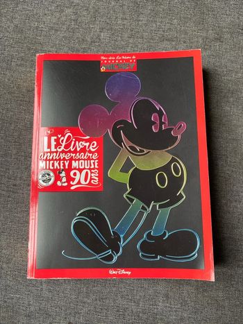 Le livre anniversaire Mickey Mouse 90 ans