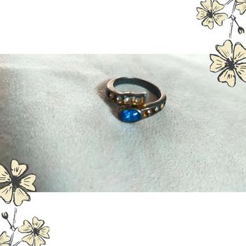 Bague vintage ajustable – Strass & pierre bleue brillante