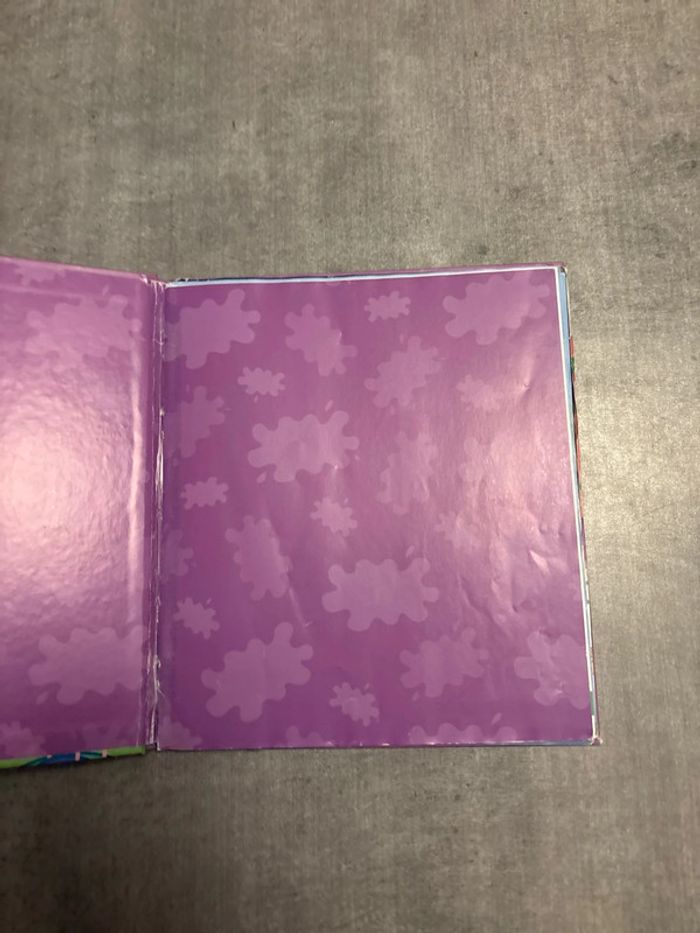 Livre Peppa Pig, Peppa part en camping - photo numéro 2