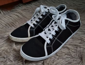 Basket basse noir et blanc 42 mixte