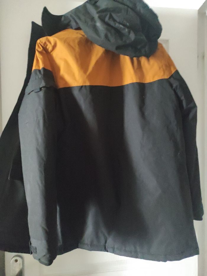 Parka neuve - photo numéro 2