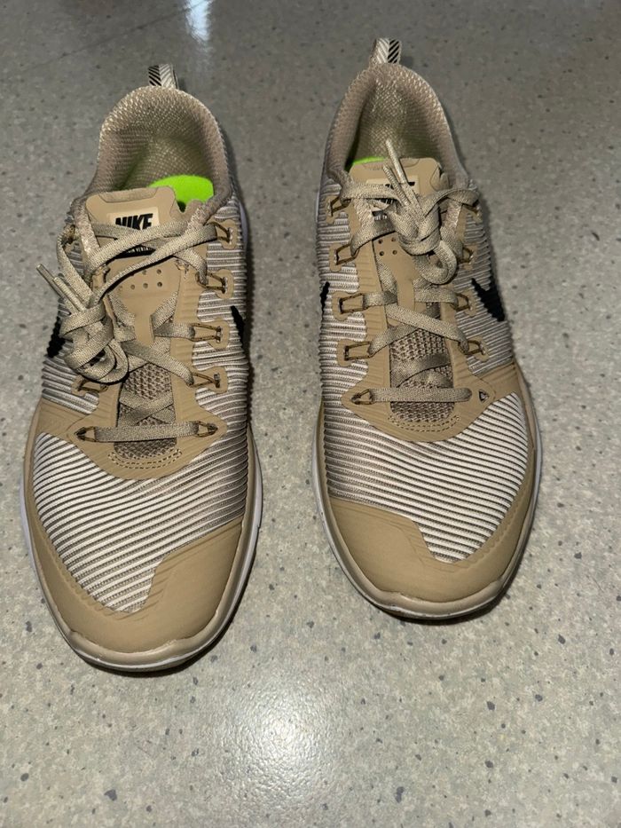 Basket nike neuf - photo numéro 3