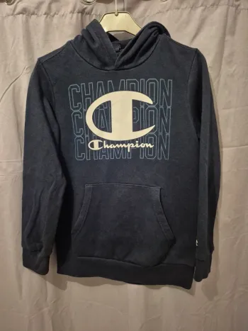 Pull a capuche Champion