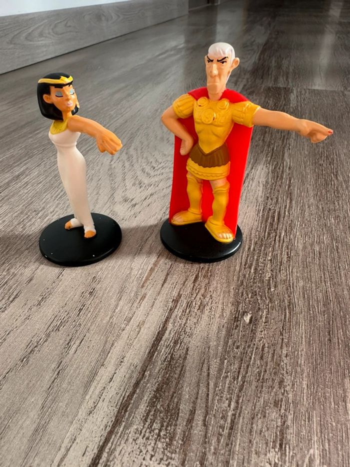 Figurines César et Cleopatre