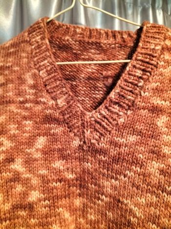 Pull en laine fait main taille 38