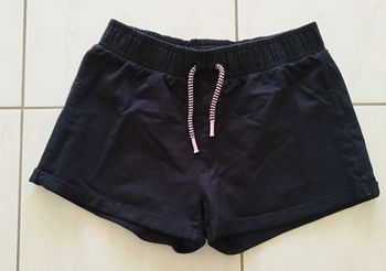 Short noir avec rebord 13 ans 