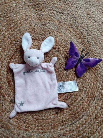 Doudou lapin neuf