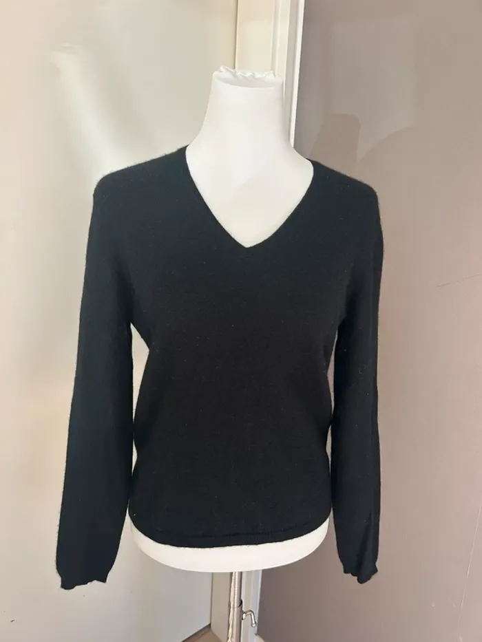 Monoprix, pull noir 100 % cachemire, taille 36/1
