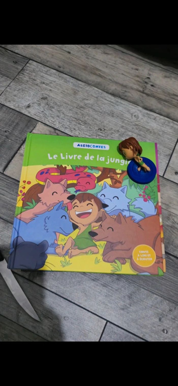 Hachette 9 Audioconte livre et figurine audio conte