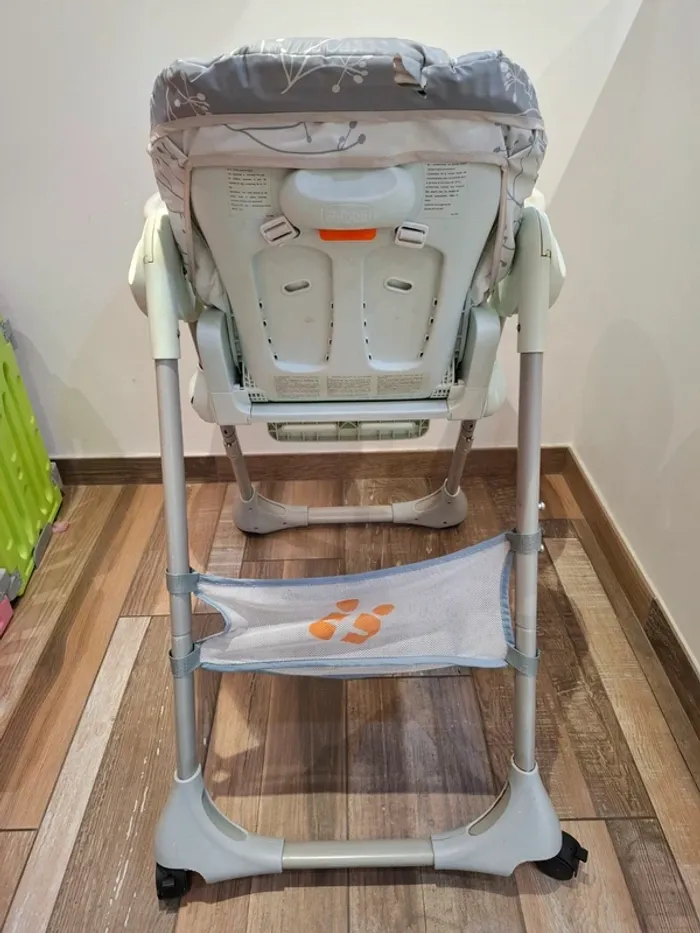 Chaise haute bébé - photo numéro 3