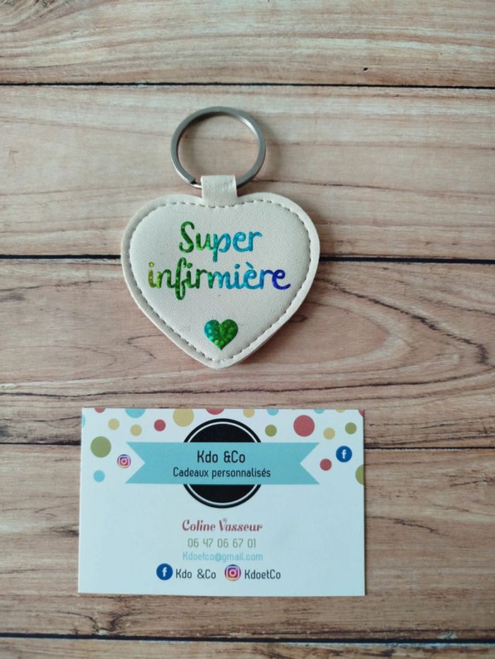 Porte-clé similicuir coeur super infirmière