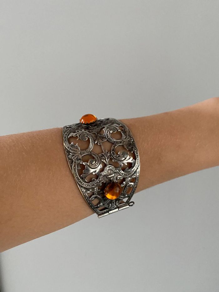 Manchette ambre - photo numéro 17