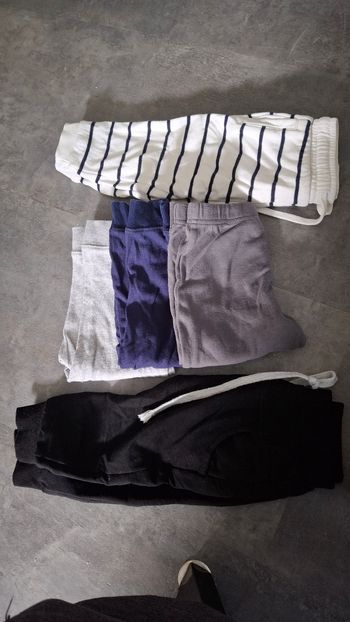 Lot de joggings 18 mois