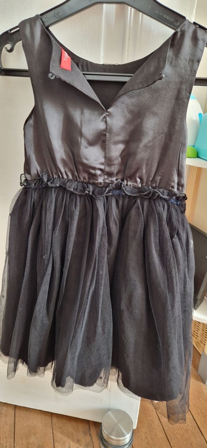 Robe soirée  taille 4 ans - photo numéro 2
