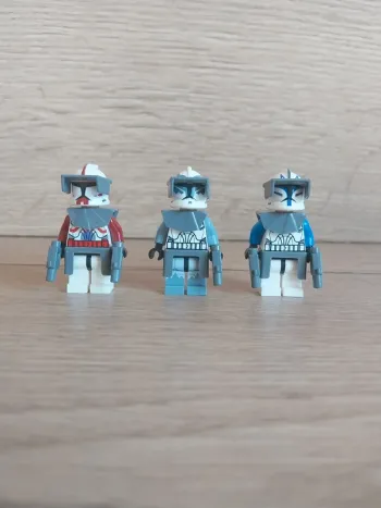 Figurines type lego Commandants Clones Rex Wolffe et Fox star wars