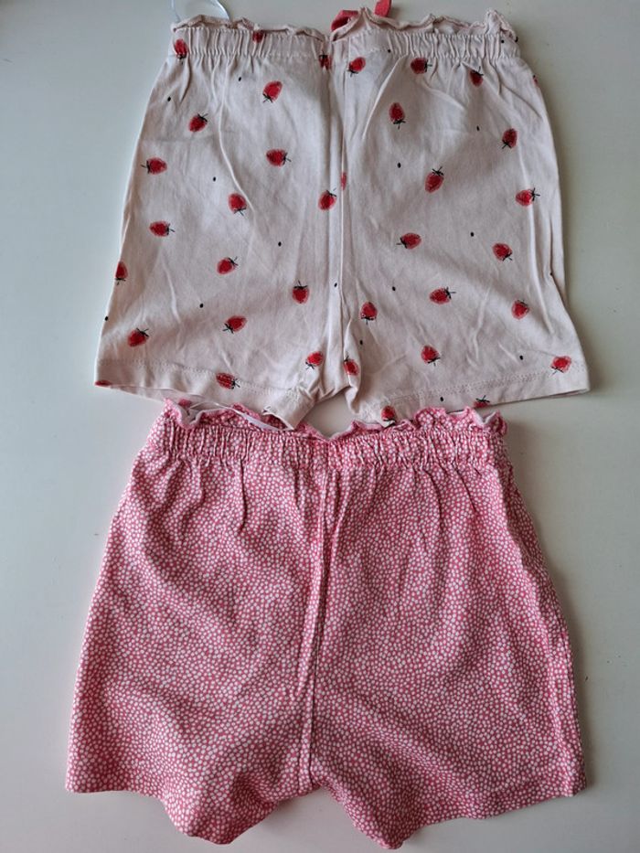 Lot de 2 shorts fille H&M taille 12 mois - photo numéro 2