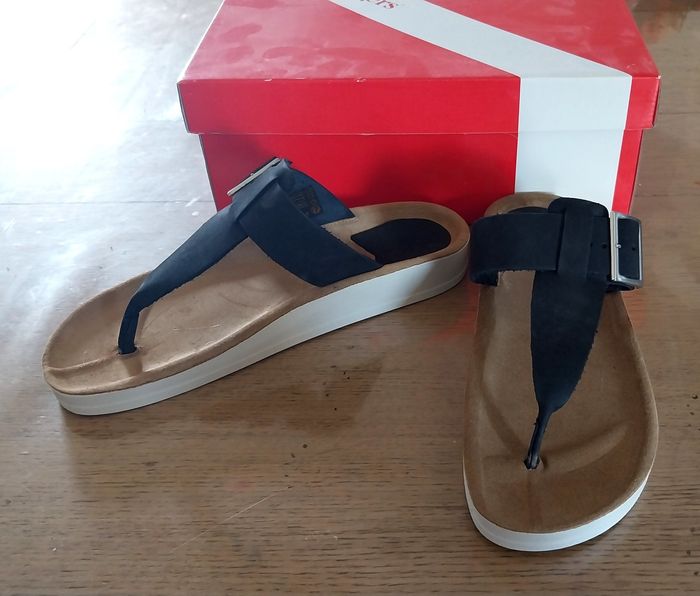 Sandales femme pointure 40 en très bon état