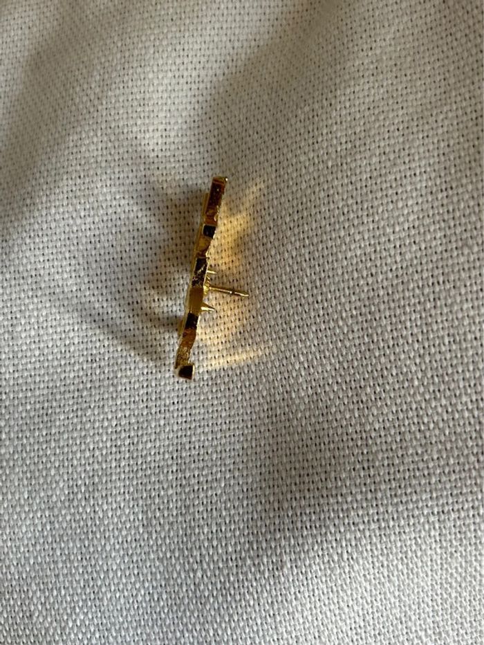 Broche pin’s Yves Saint Laurent - photo numéro 5