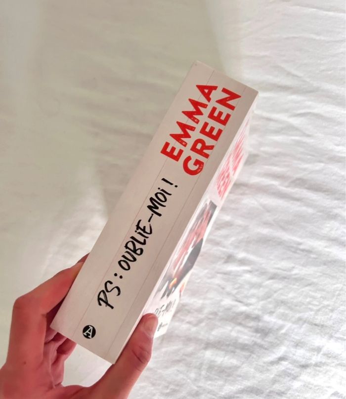 PS: Oublie moi de Emma Green - photo numéro 2