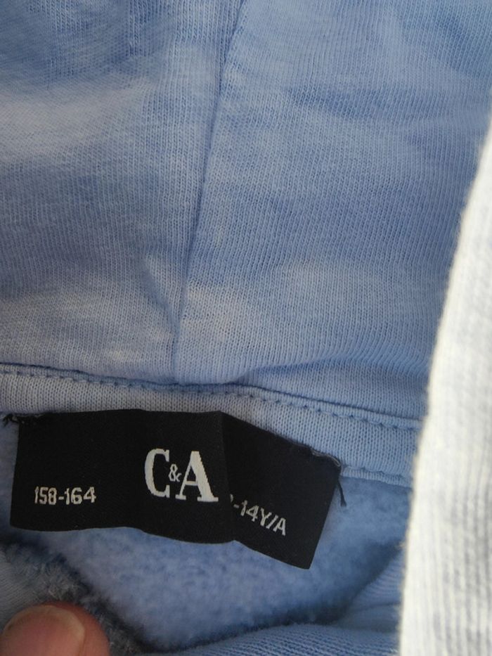 Sweat a capuche - photo numéro 2