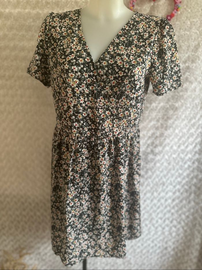 Jolie robe taille s/m - photo numéro 2